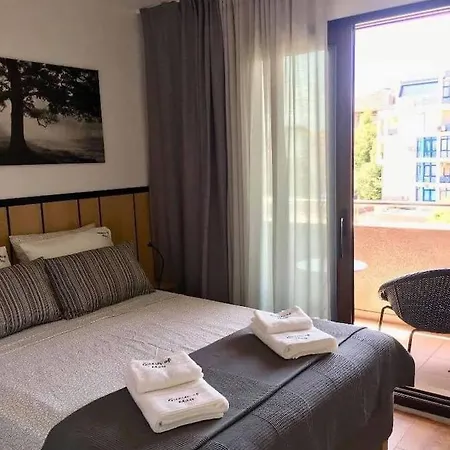 Apartment Golden View Of