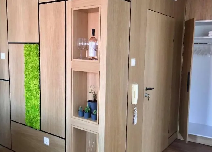 Apartment Golden View Of