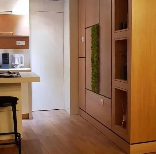 Apartment Golden View Of