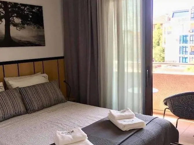 Apartment Golden View Of